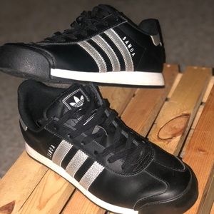 Adidas Woman’s Tenis